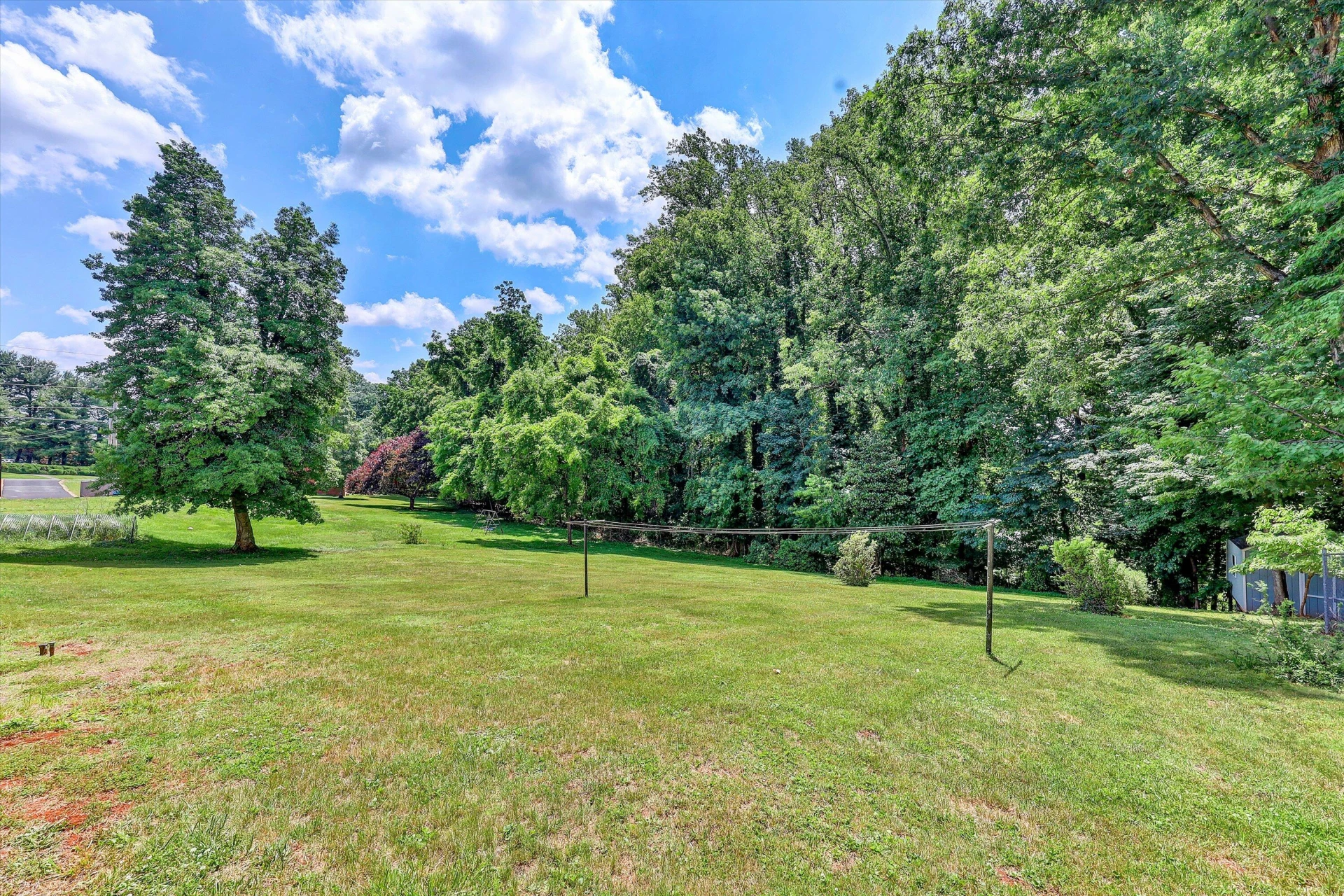 225 HILLCREST DR - Photo 45