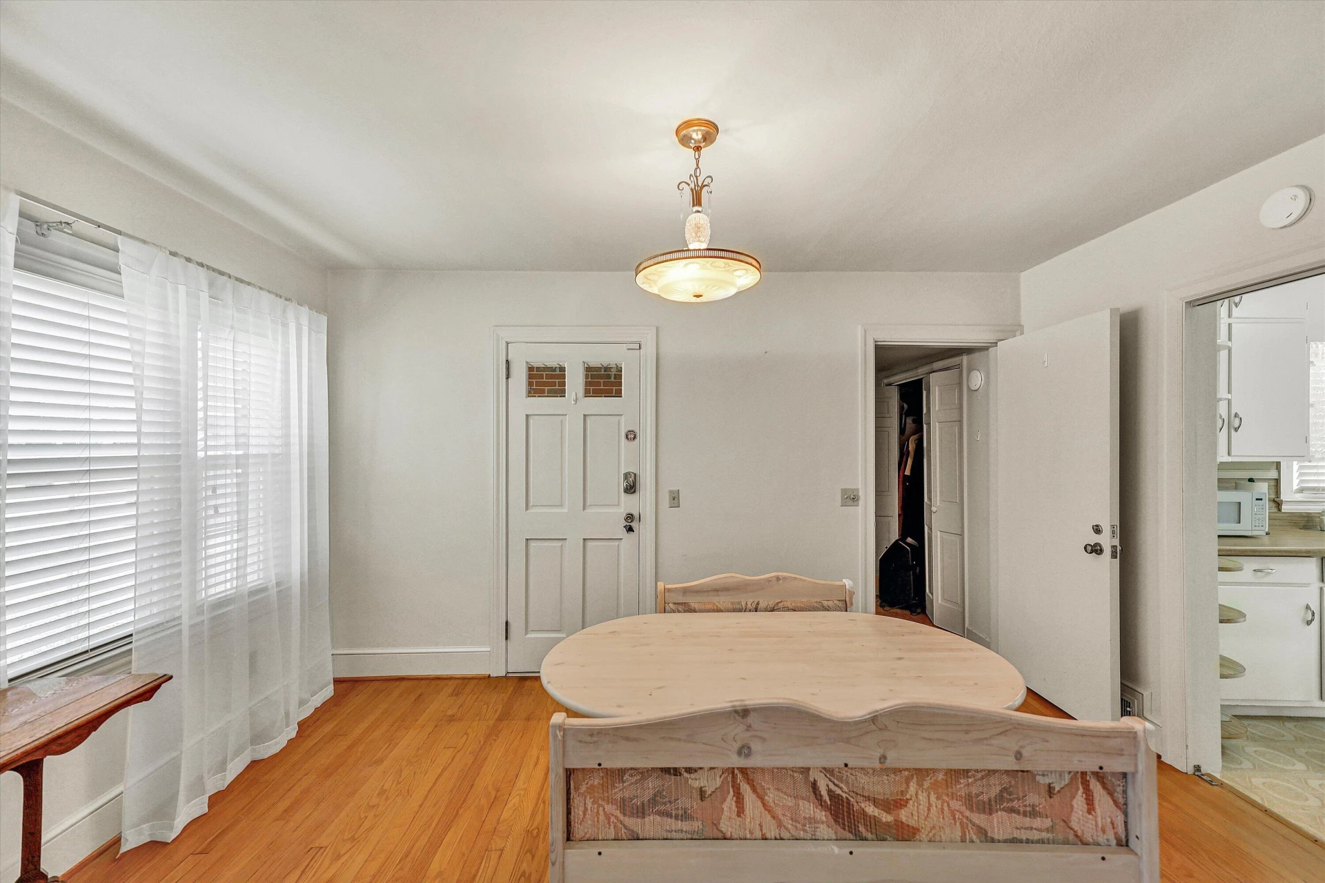 225 HILLCREST DR - Photo 8