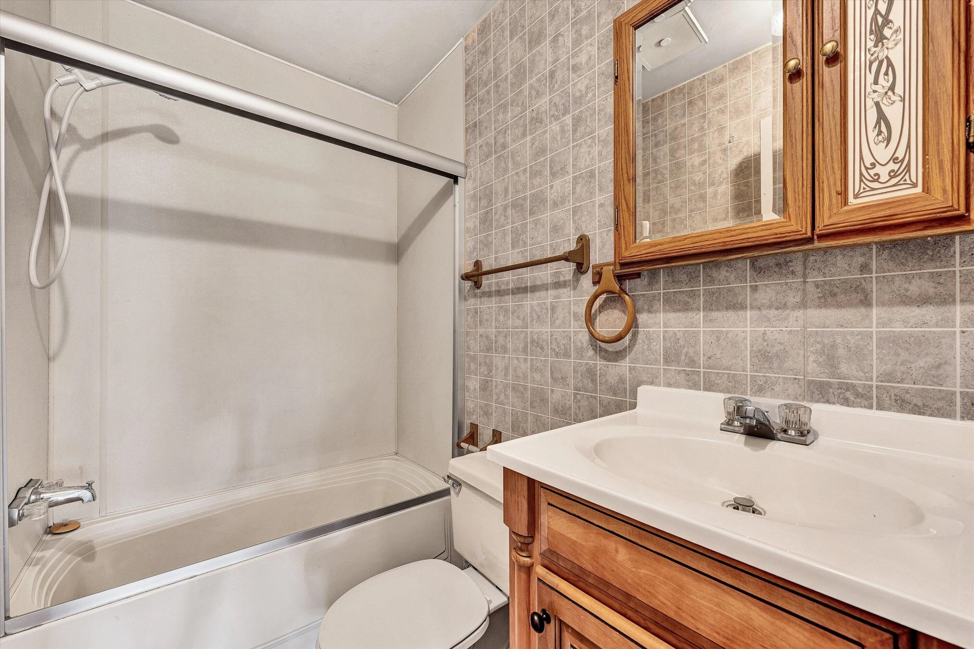 8755 Rocky Ford RD - Photo 20