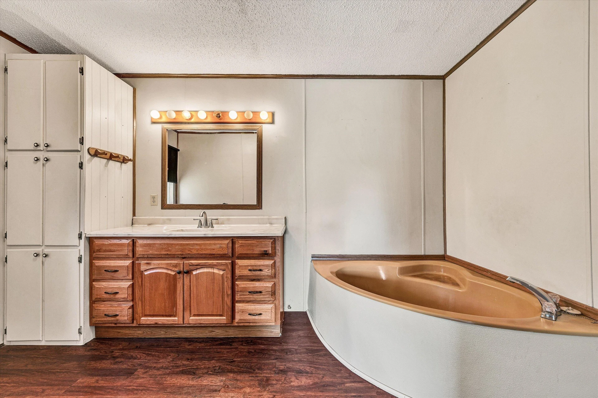 8755 Rocky Ford RD - Photo 24