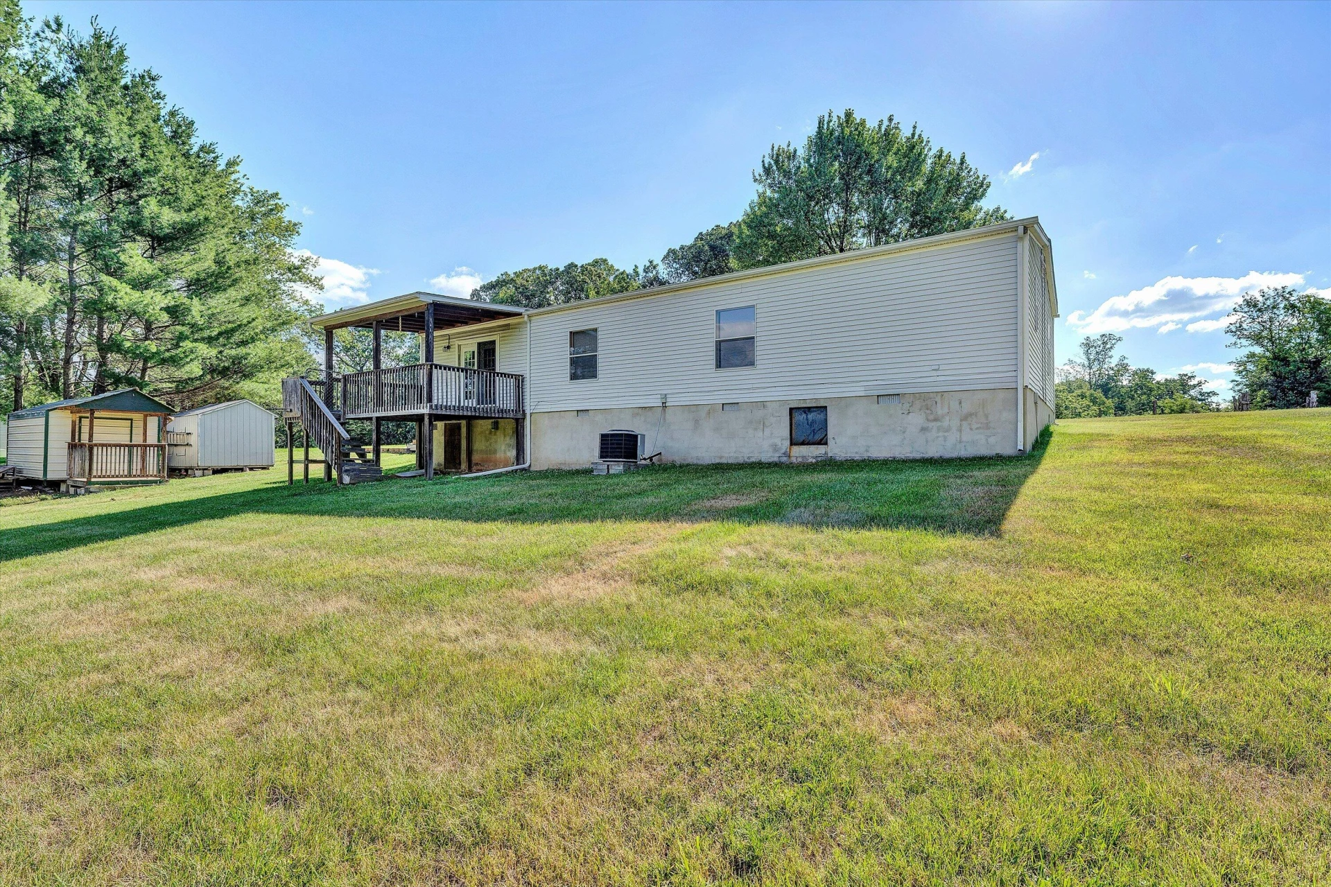 8755 Rocky Ford RD - Photo 28