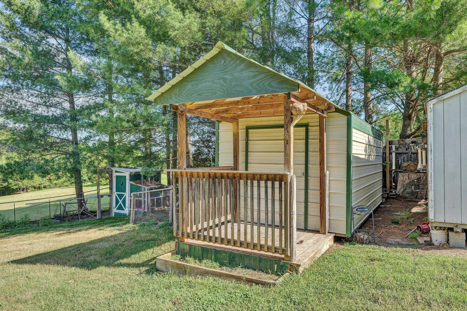 8755 Rocky Ford RD - Photo 30