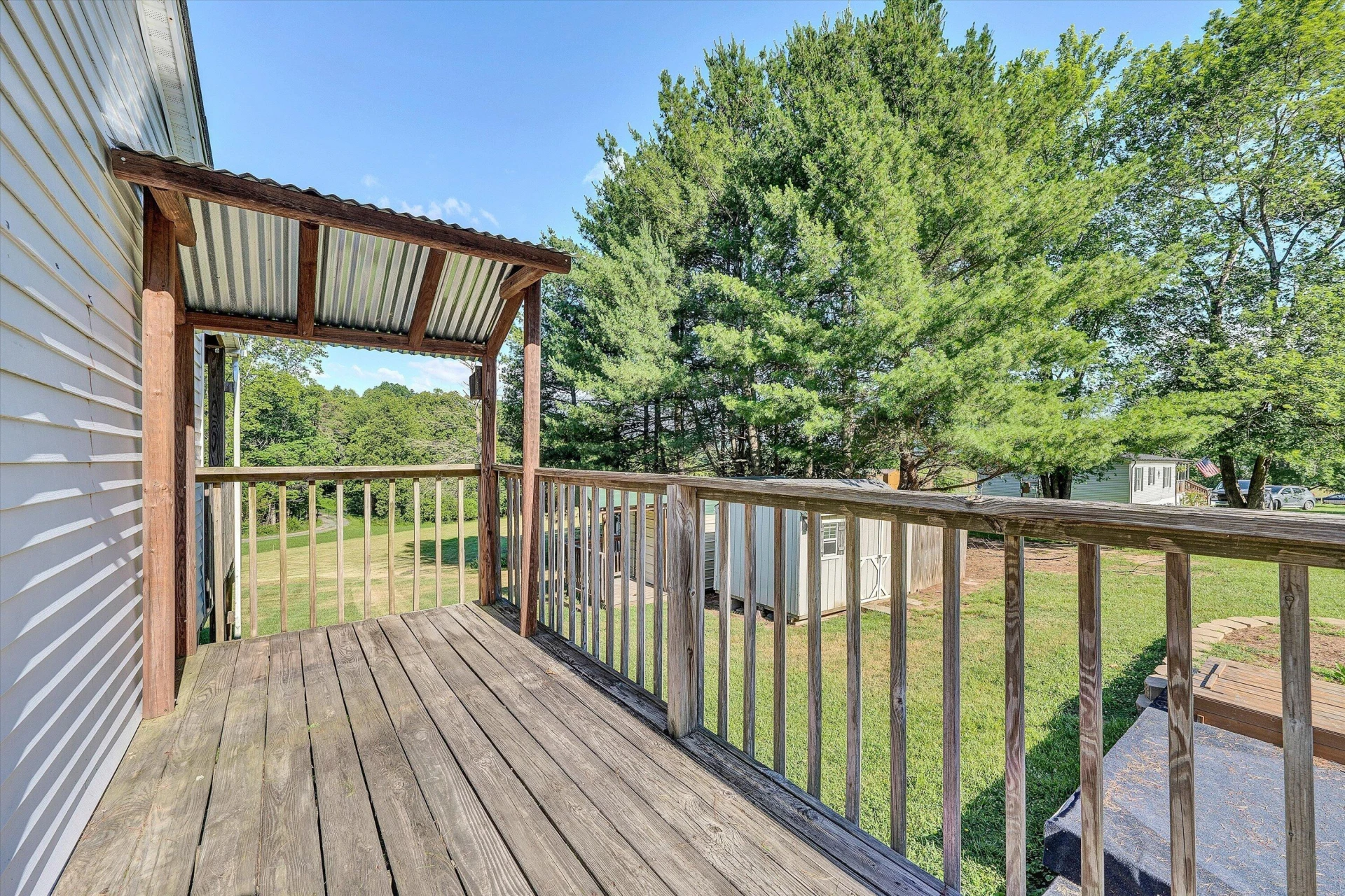 8755 Rocky Ford RD - Photo 34