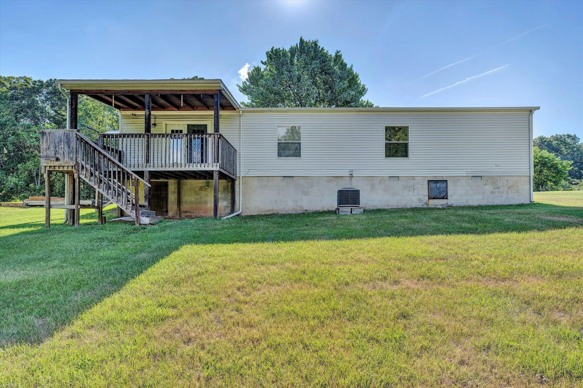 8755 Rocky Ford RD - Photo 4