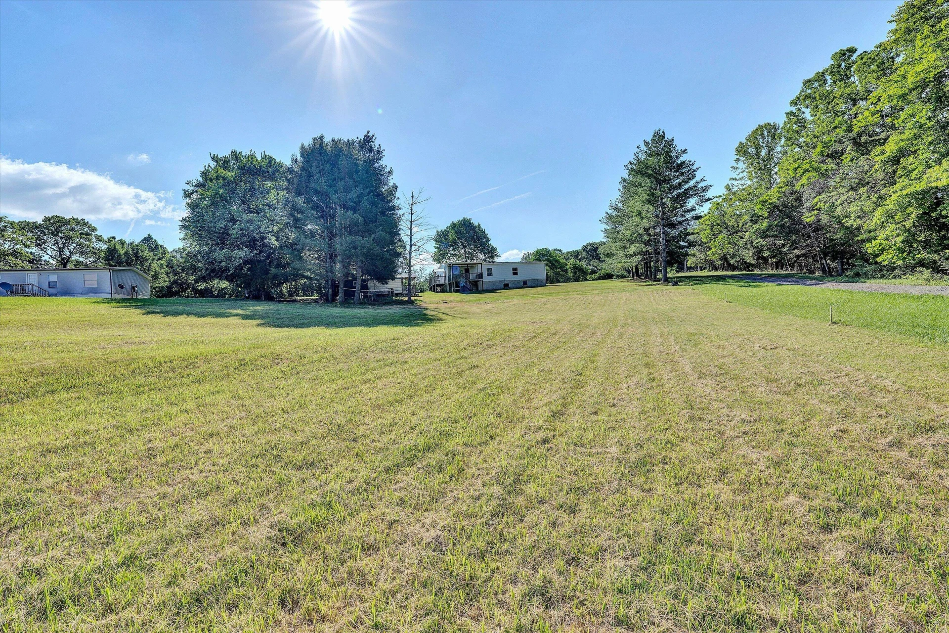 8755 Rocky Ford RD - Photo 6