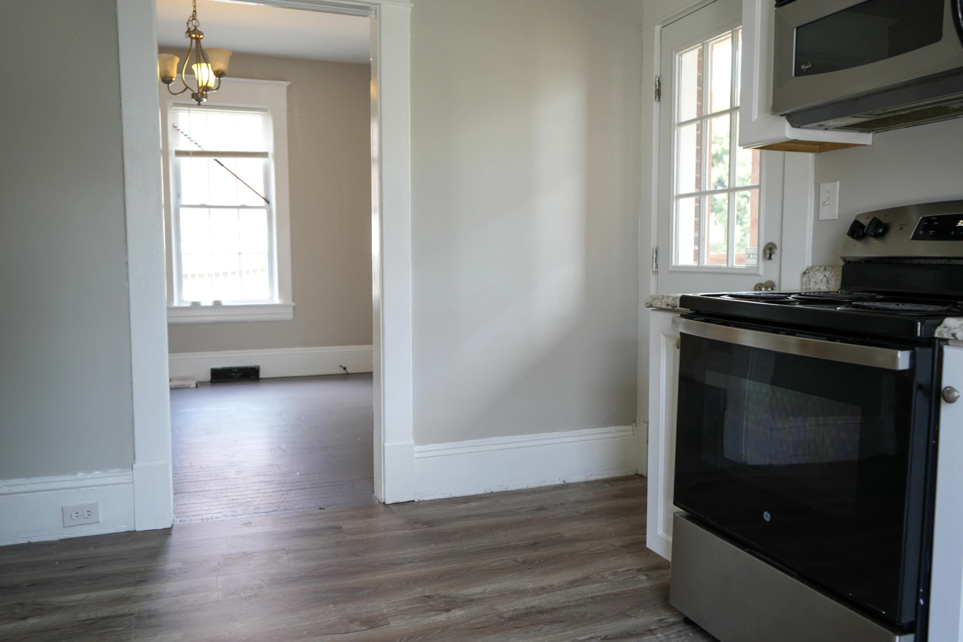 1502 9th ST SE - Photo 14