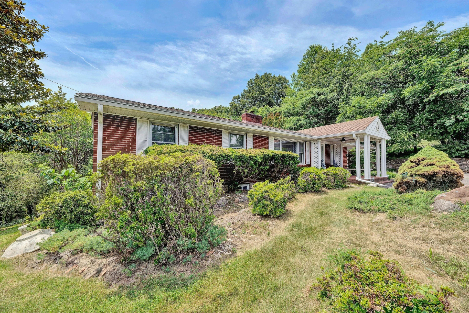 4506 Rosecrest RD - Photo 3