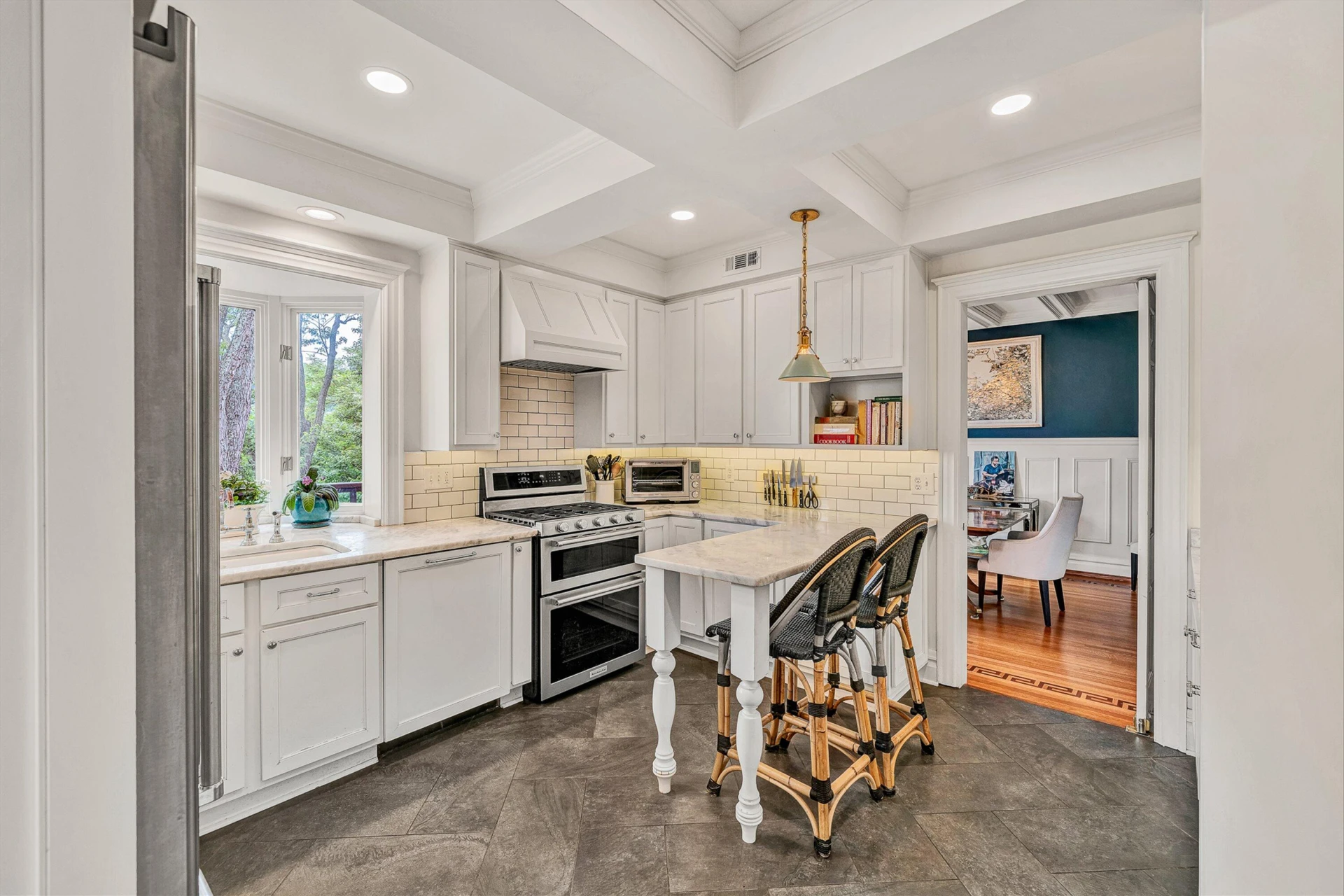 2406 Wycliffe AVE SW - Photo 22