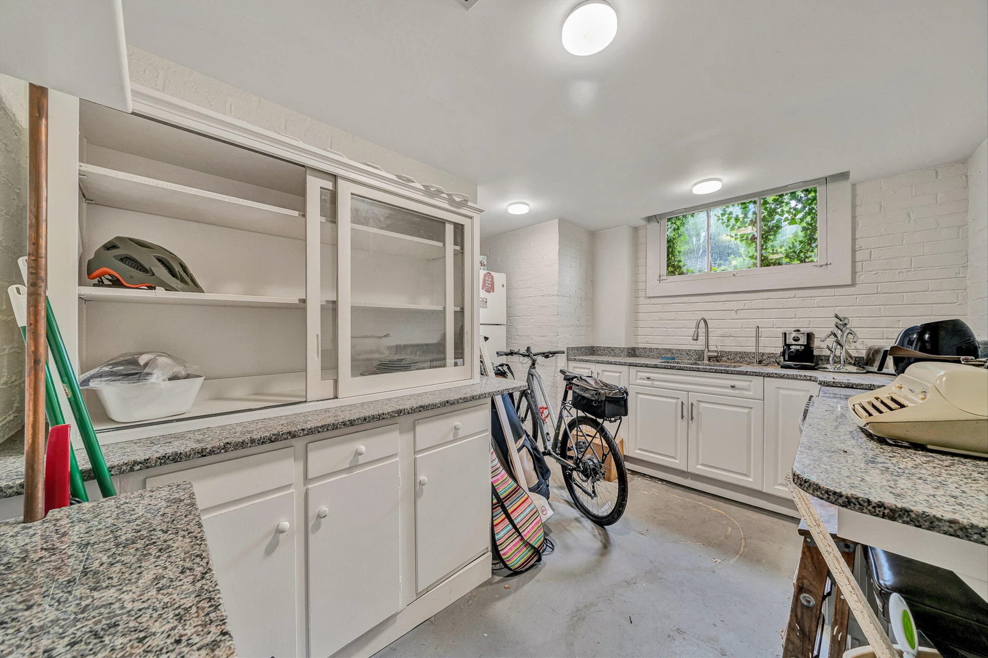 2406 Wycliffe AVE SW - Photo 58