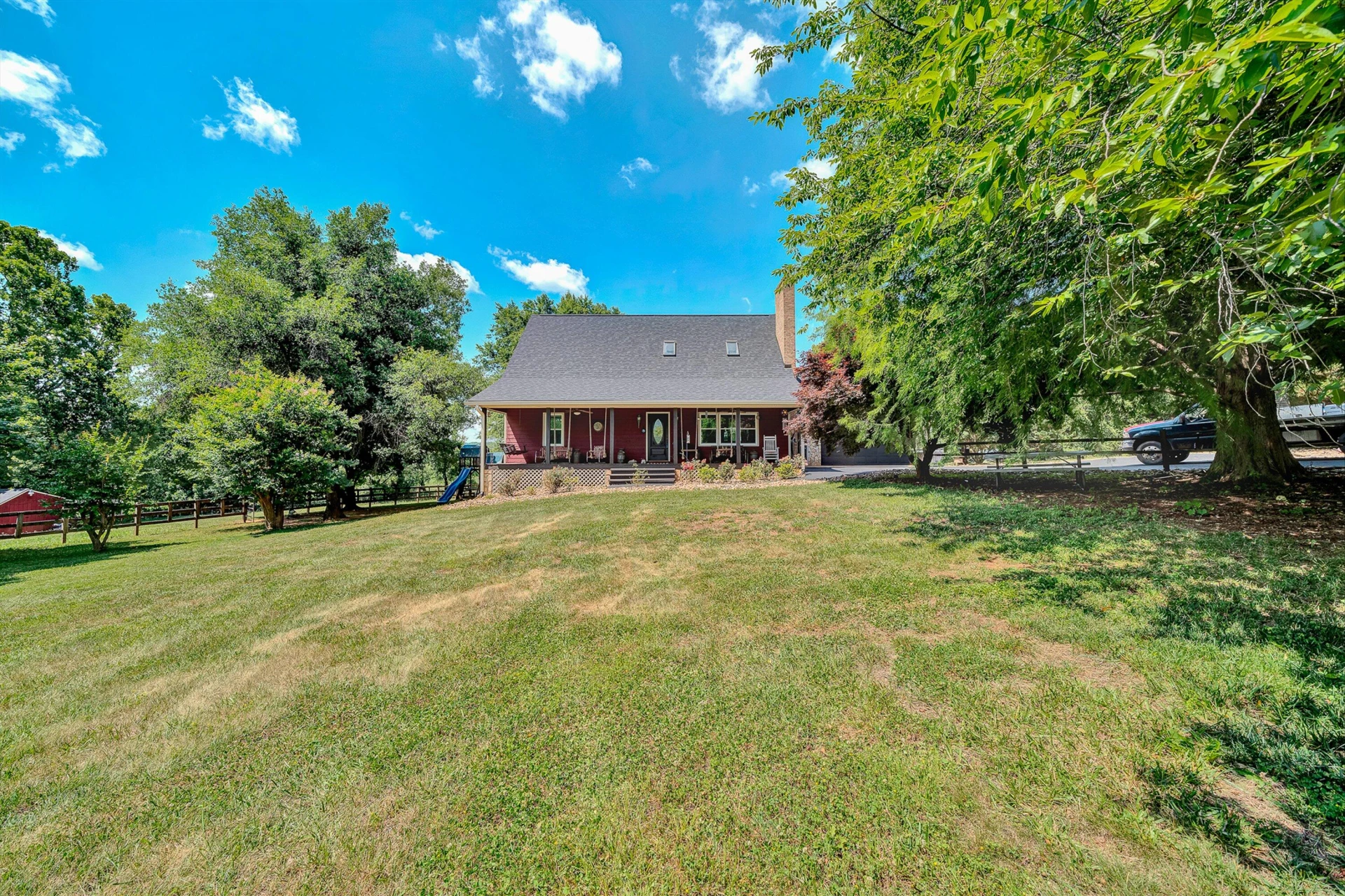 335 DAYTONA DR