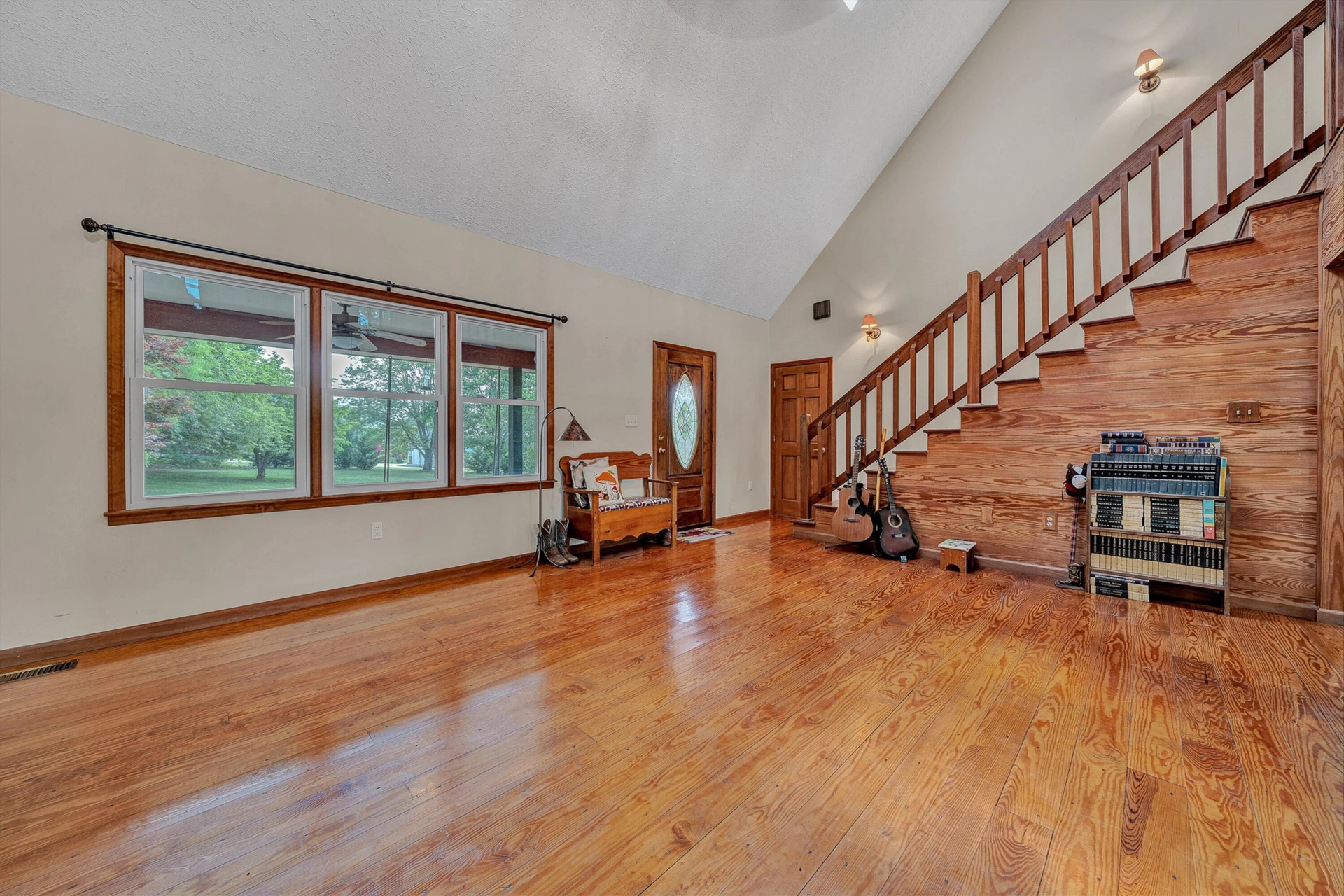 335 DAYTONA DR - Photo 12