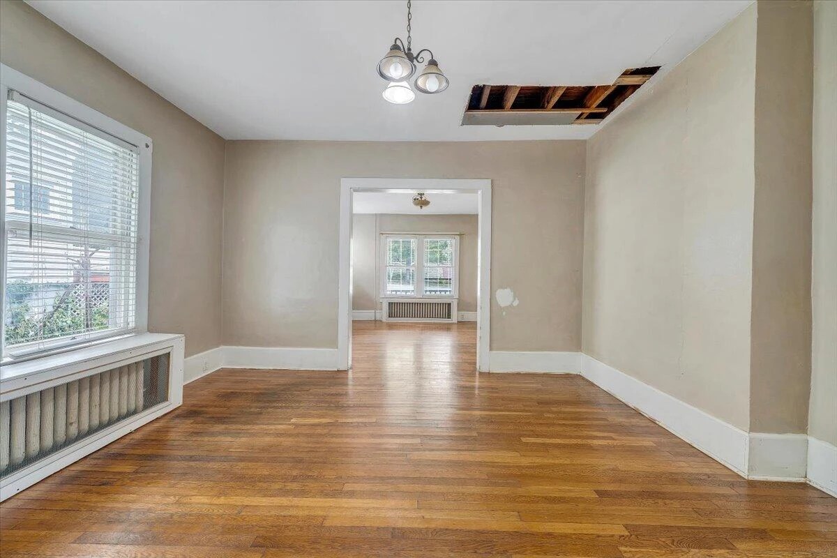 1002 Howbert AVE SW - Photo 9