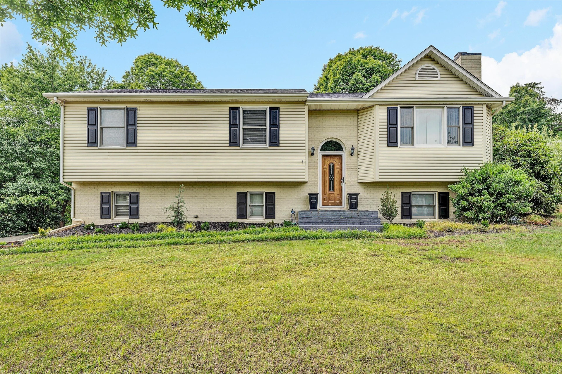 111 Barrington CT