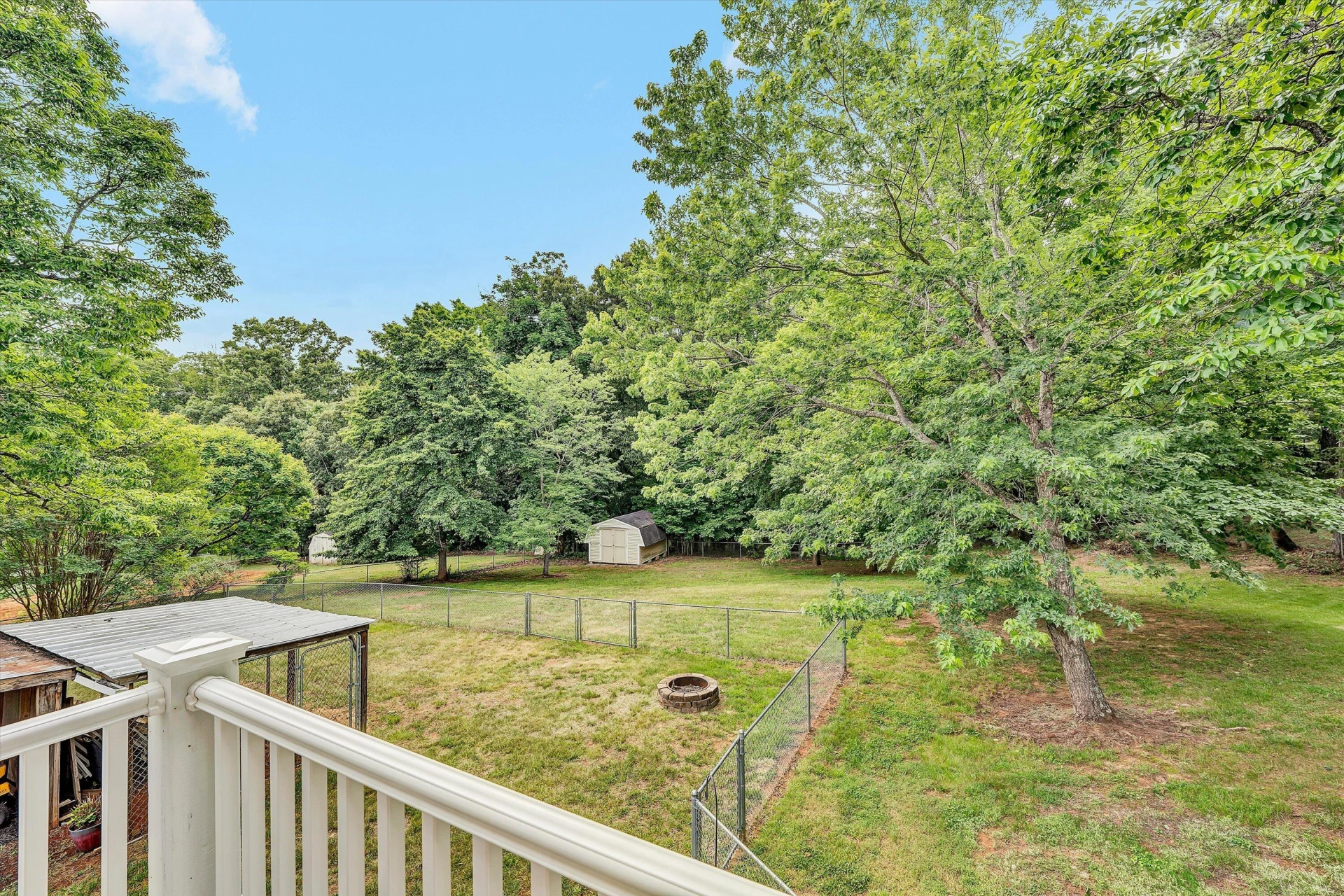 111 Barrington CT - Photo 21