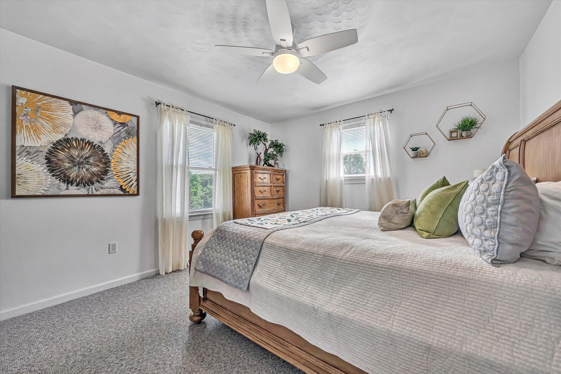 111 Barrington CT - Photo 26