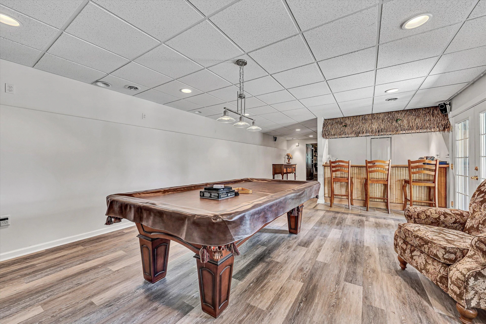 111 Barrington CT - Photo 40