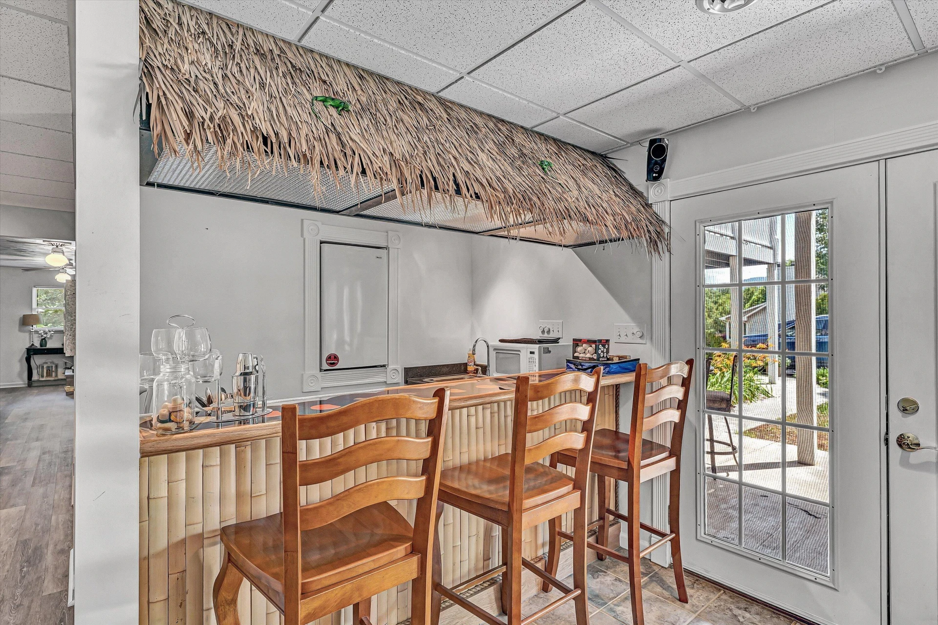 111 Barrington CT - Photo 41