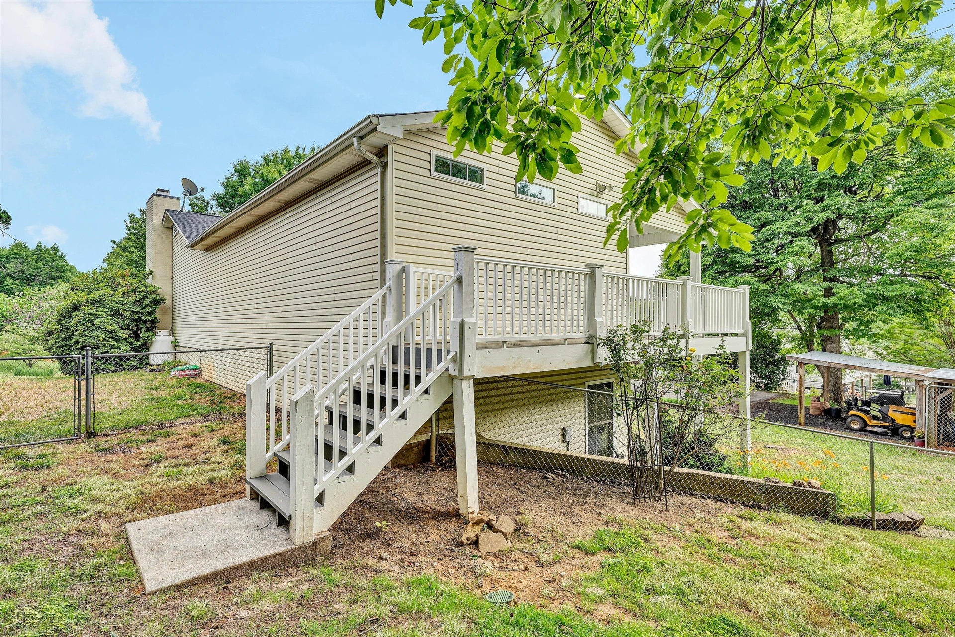 111 Barrington CT - Photo 48