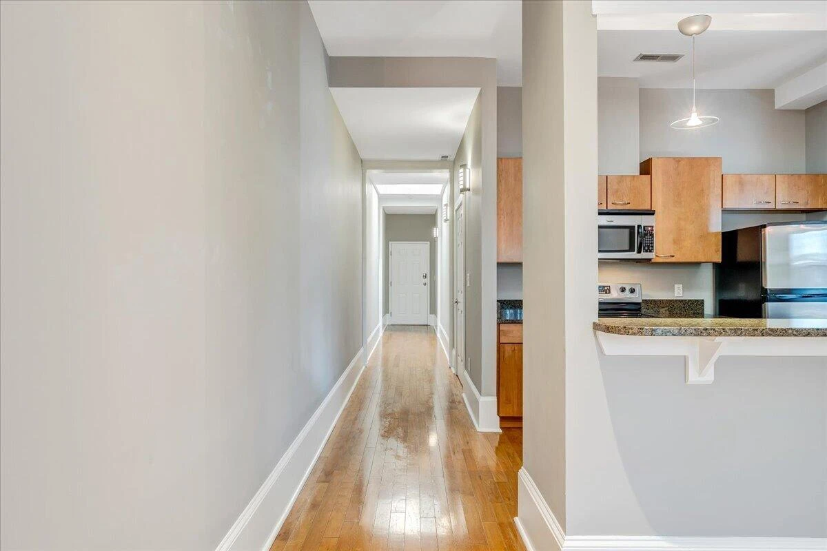 418 1st ST SW #4 - Photo 11