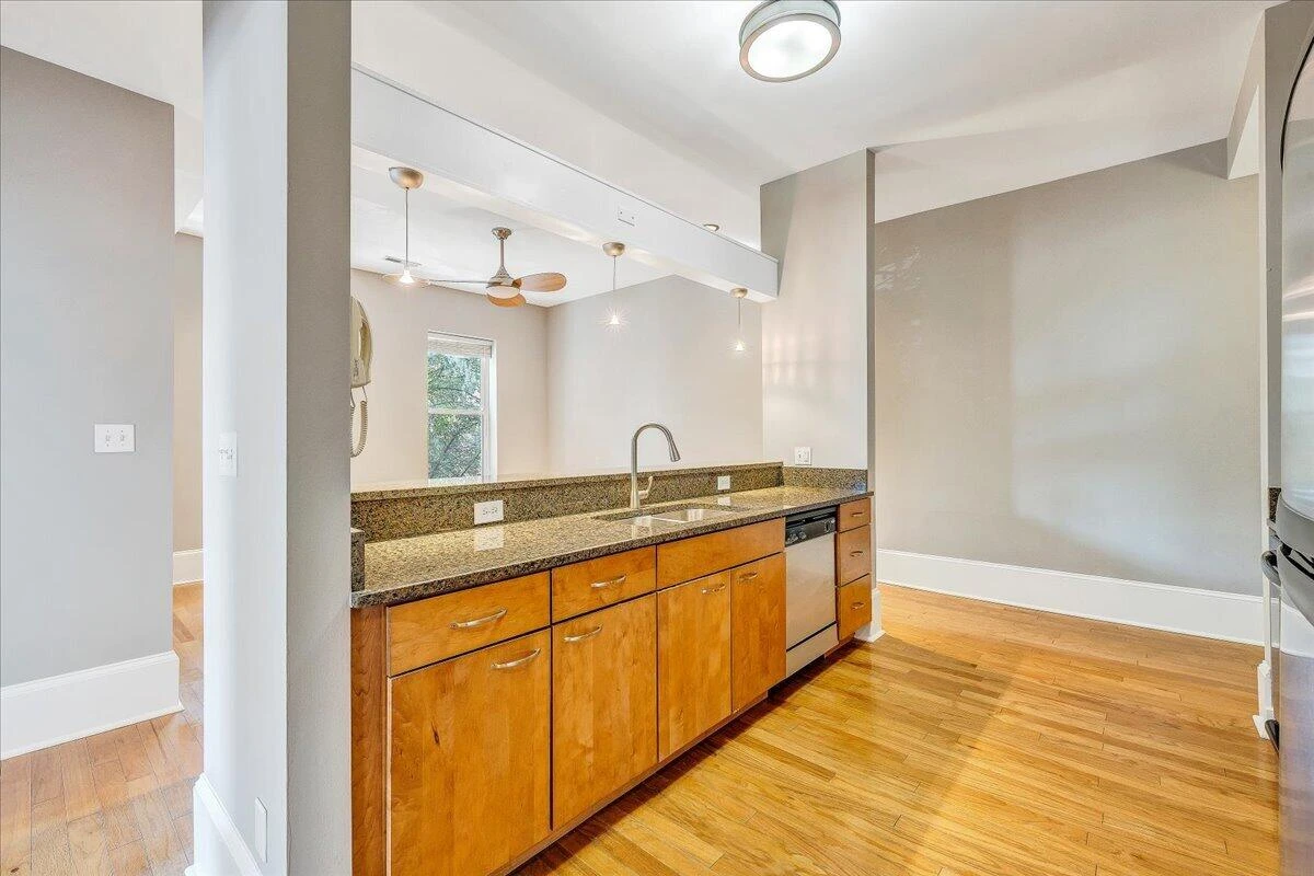 418 1st ST SW #4 - Photo 12