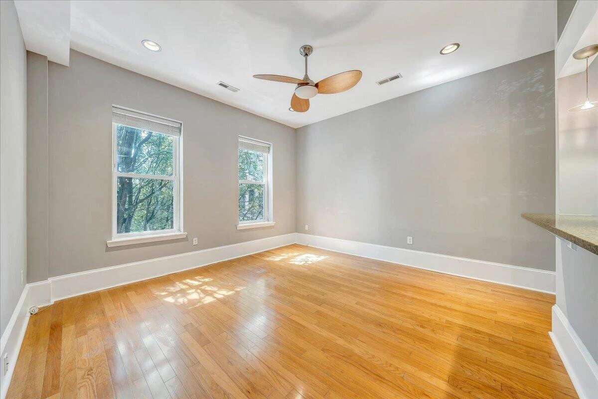 418 1st ST SW #4 - Photo 16