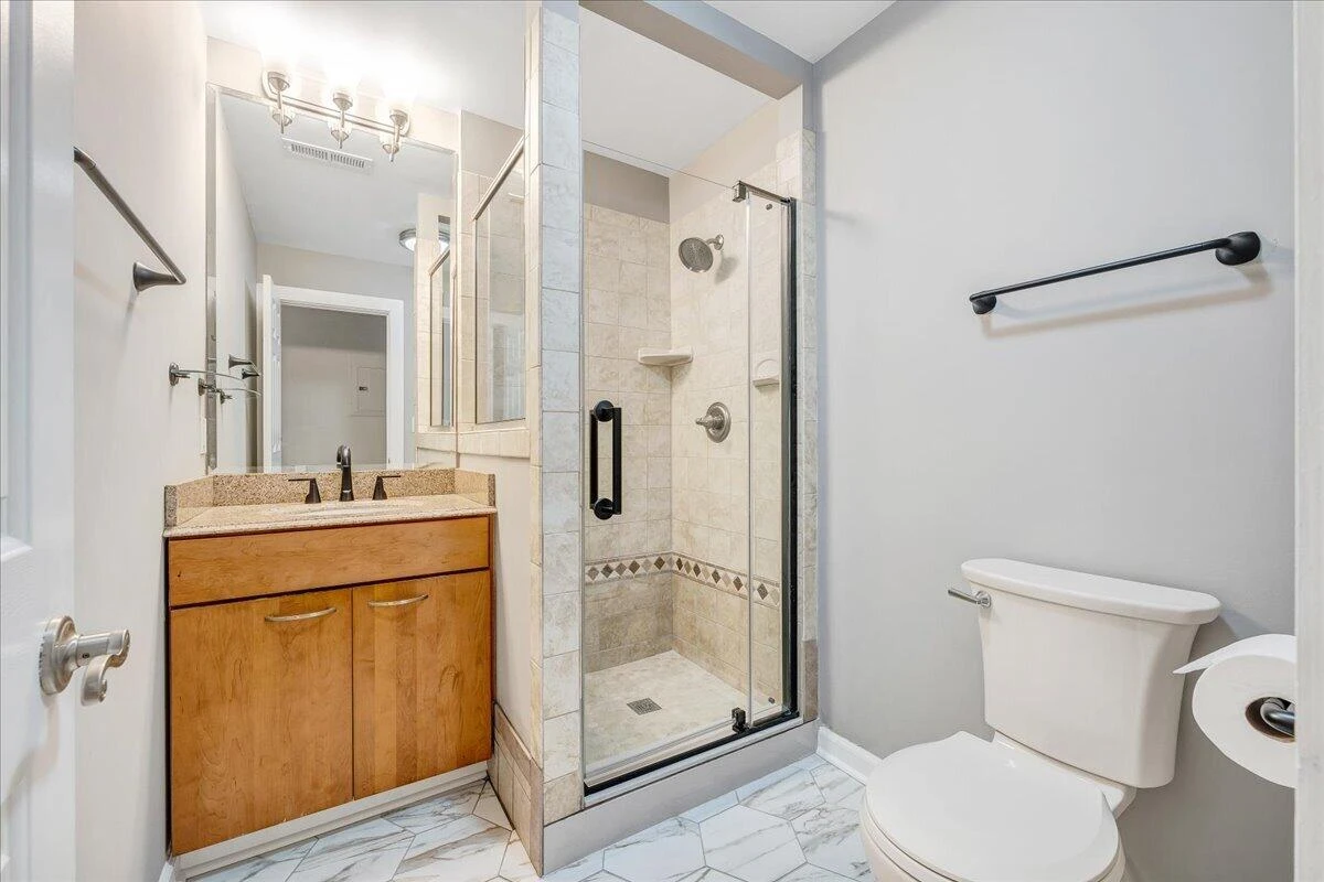 418 1st ST SW #4 - Photo 22