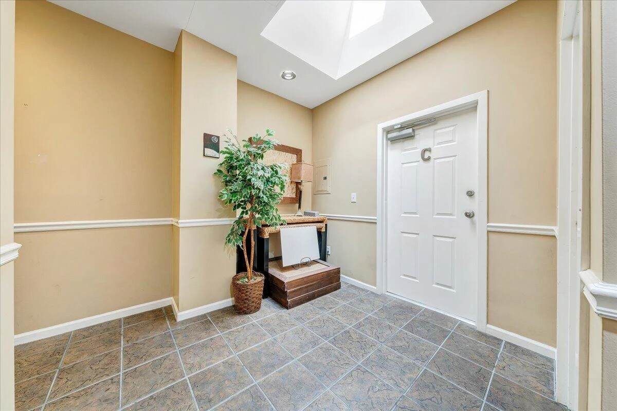 418 1st ST SW #4 - Photo 30
