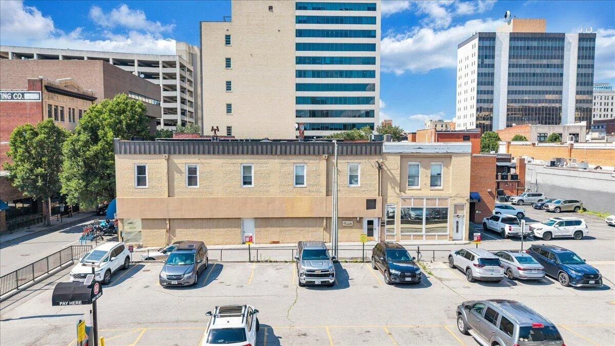 418 1st ST SW #4 - Photo 36