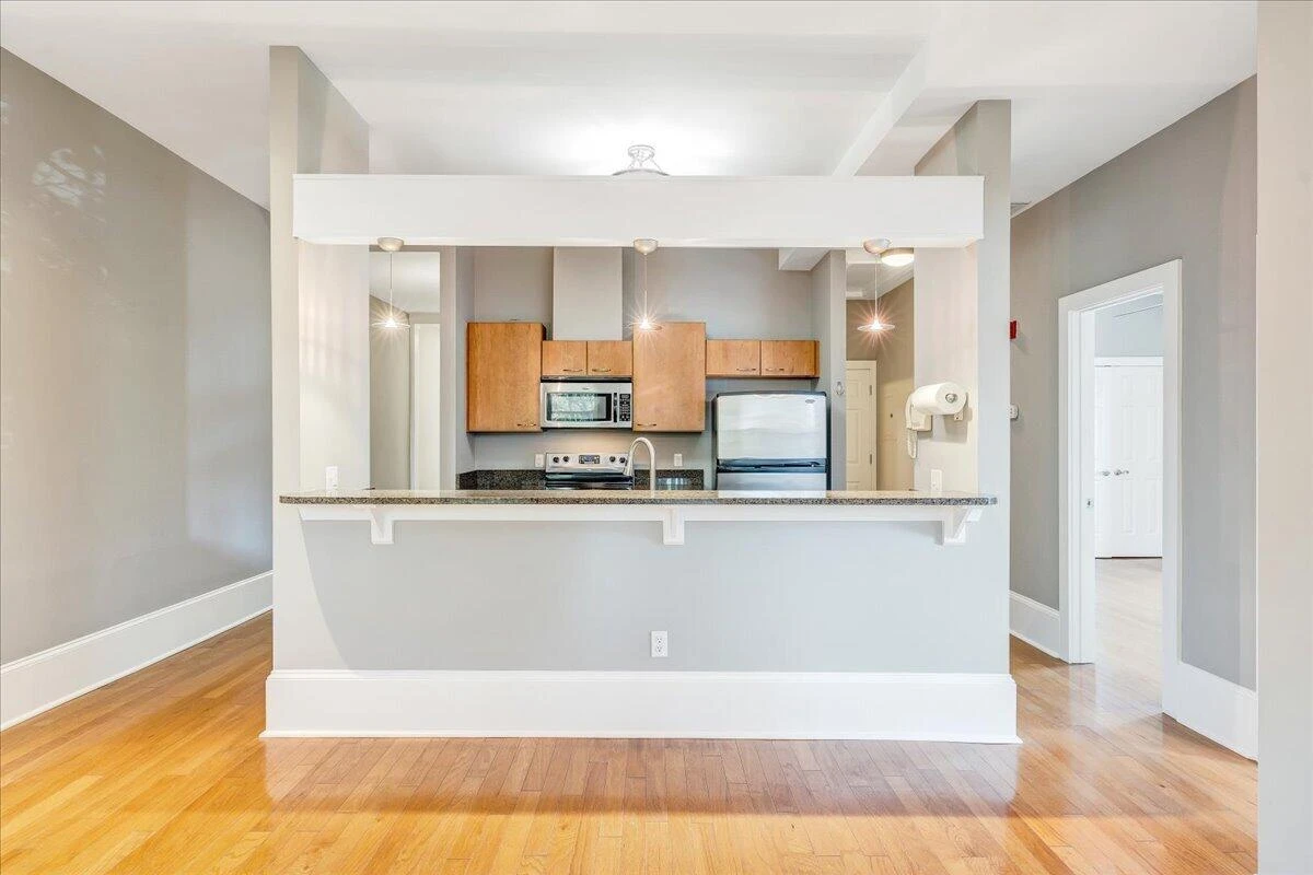 418 1st ST SW #4 - Photo 6