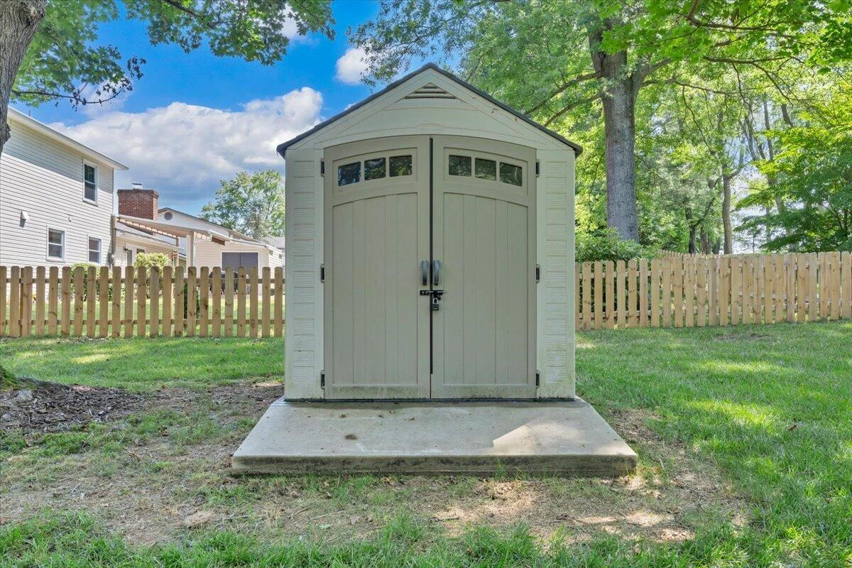 309 Woodbine DR - Photo 43