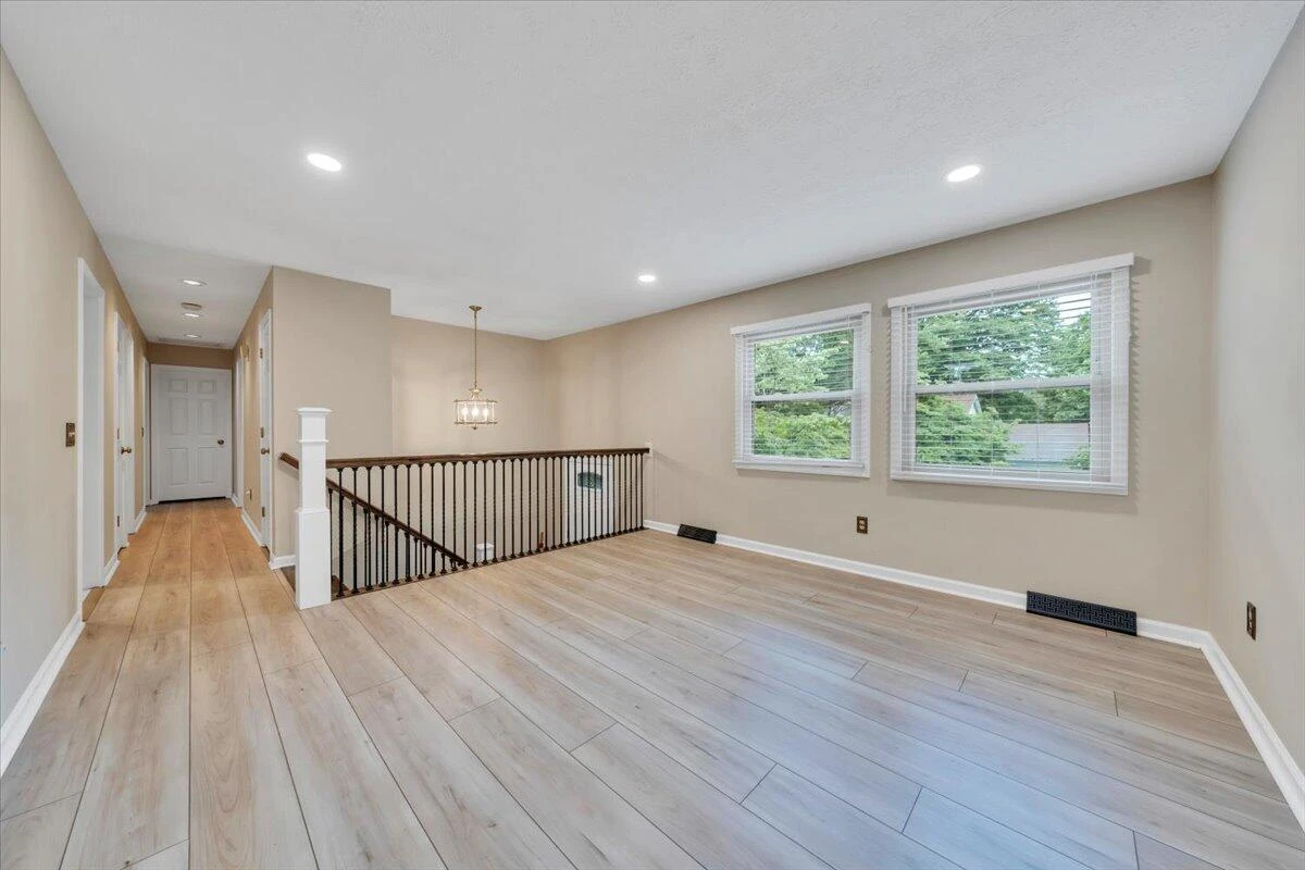 309 Woodbine DR - Photo 9