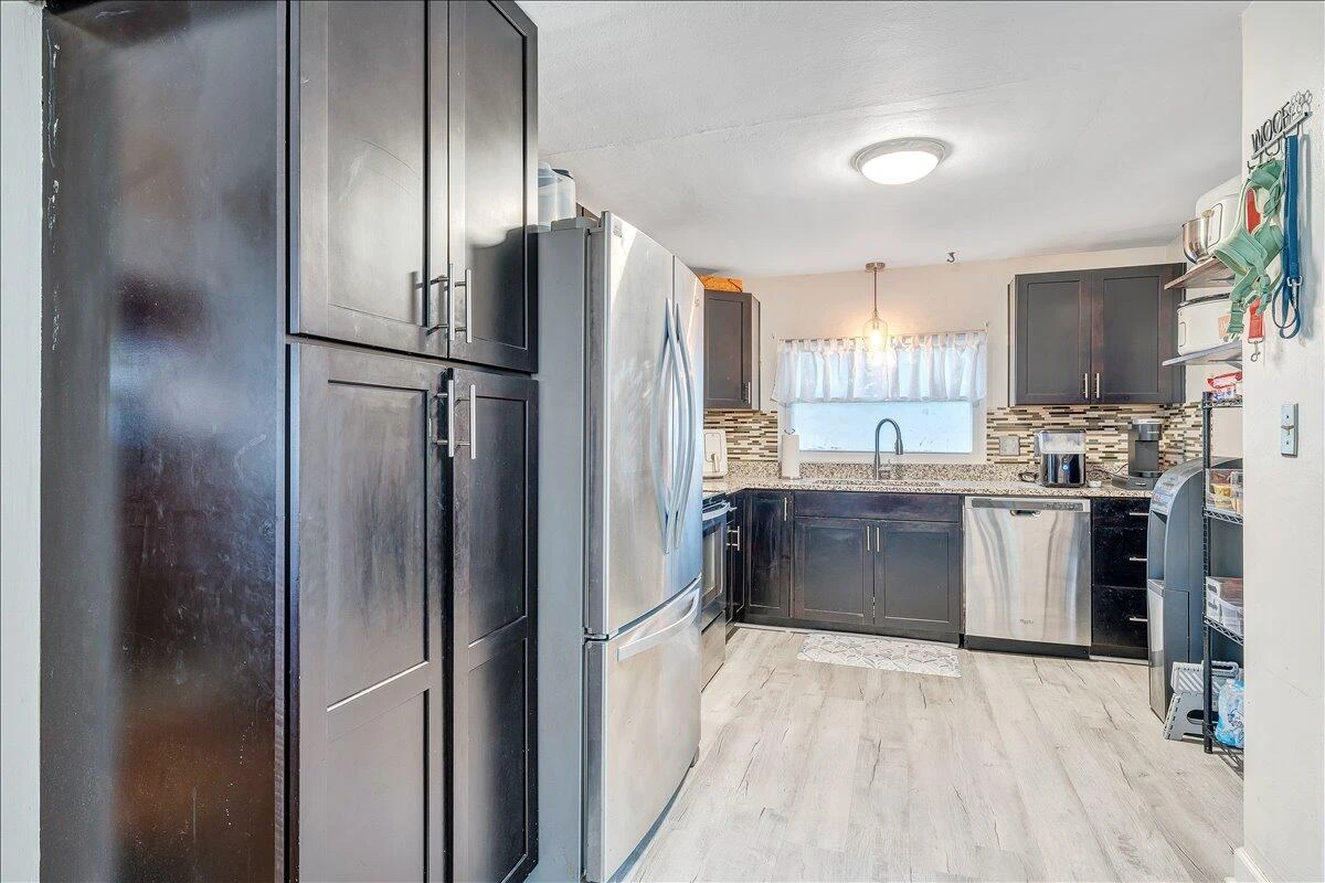 105 Barnett RD - Photo 12