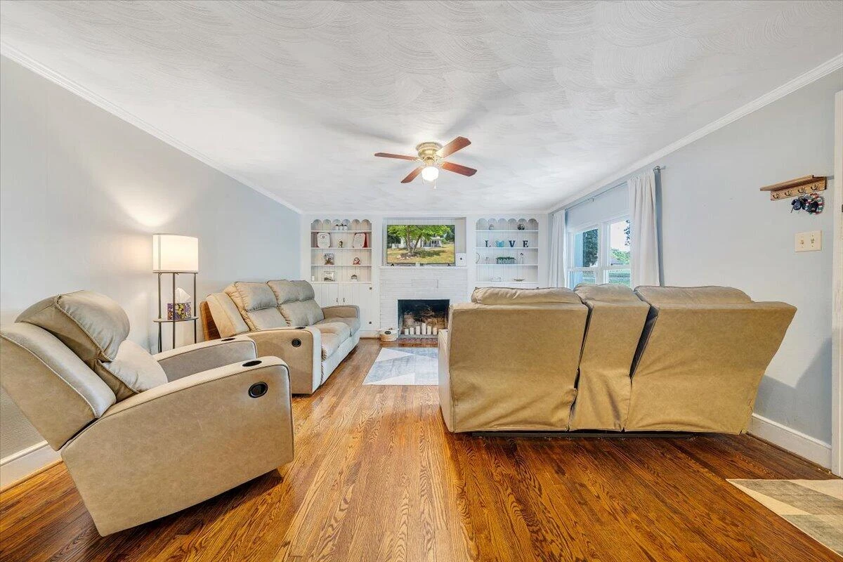 105 Barnett RD - Photo 6