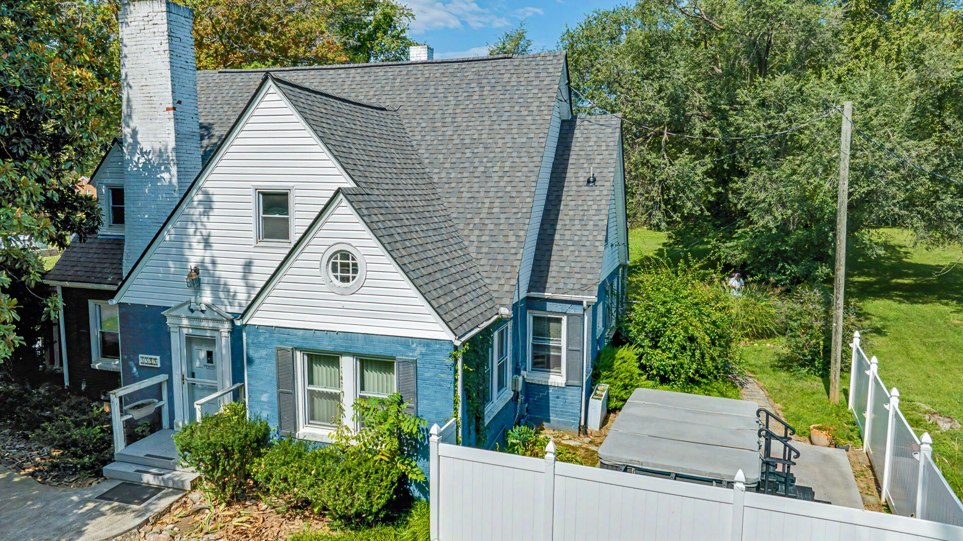5599 Lee Hwy - Photo 2