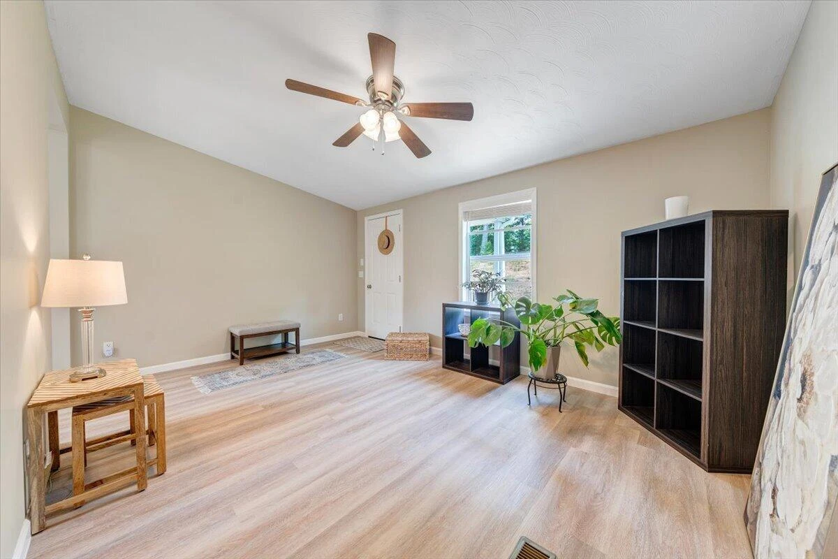 174 Log Cabin CIR - Photo 11