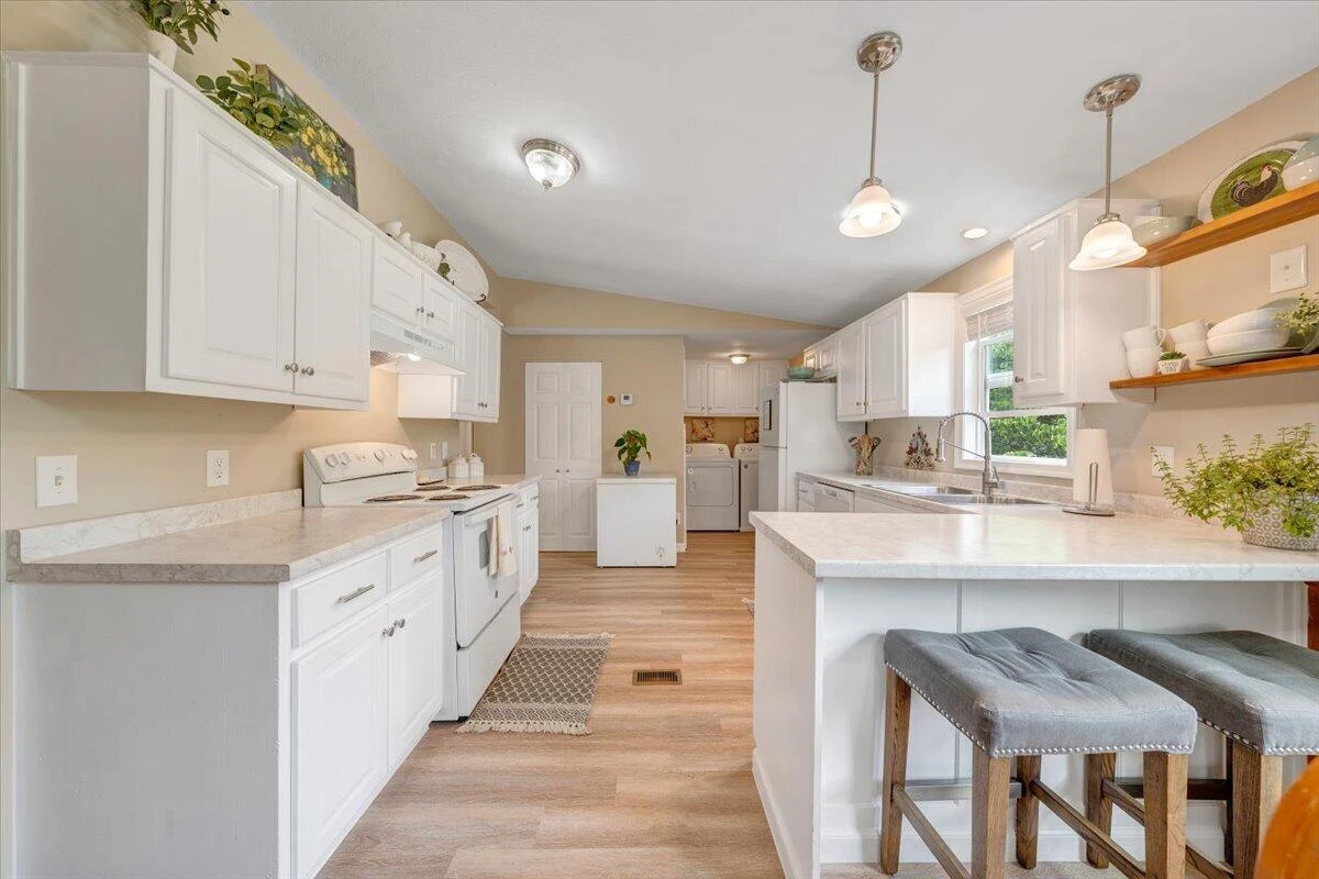 174 Log Cabin CIR - Photo 15