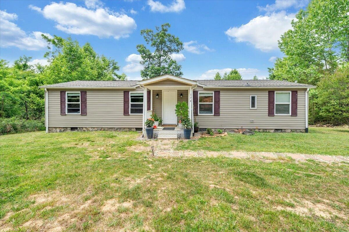 174 Log Cabin CIR - Photo 3
