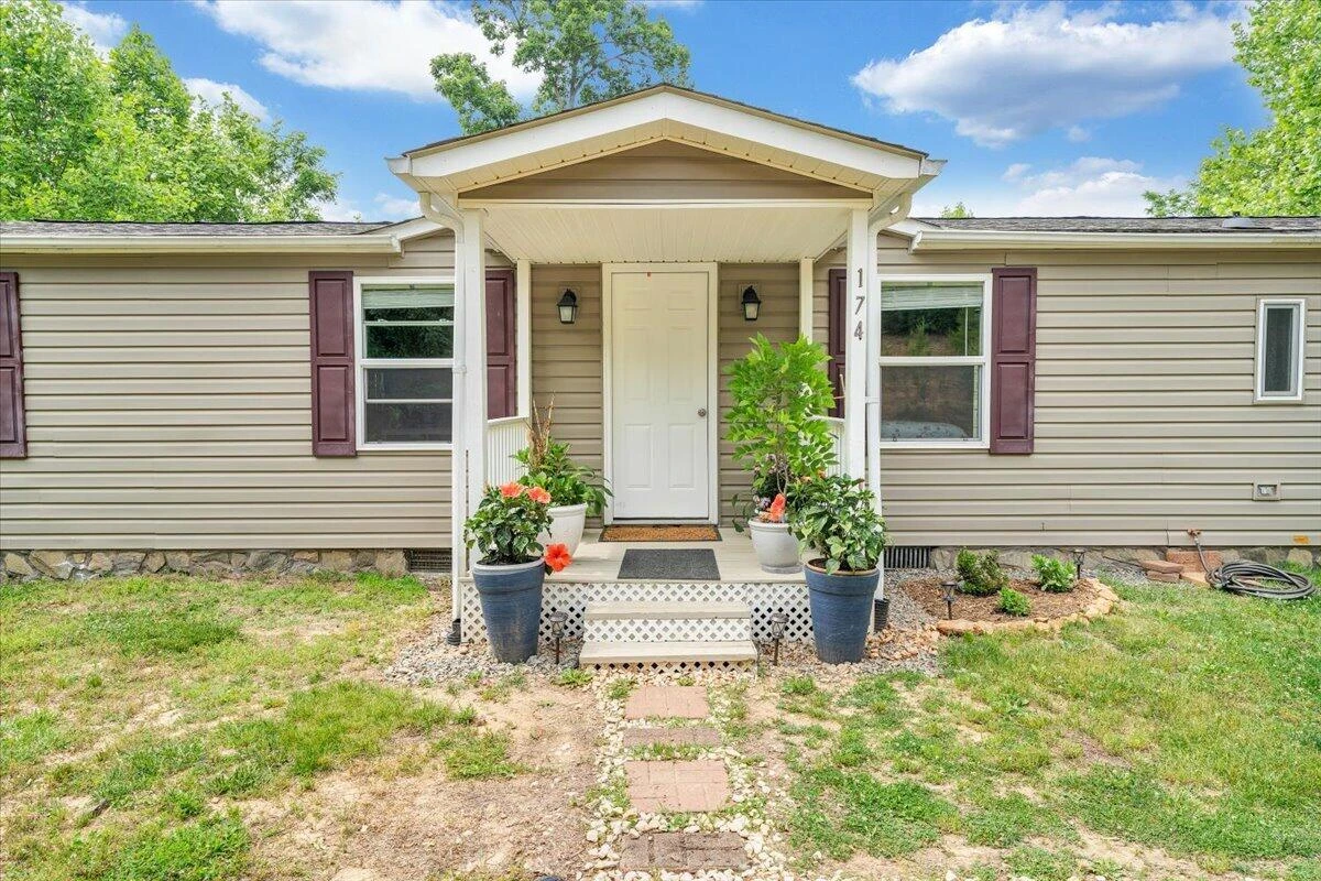 174 Log Cabin CIR - Photo 6