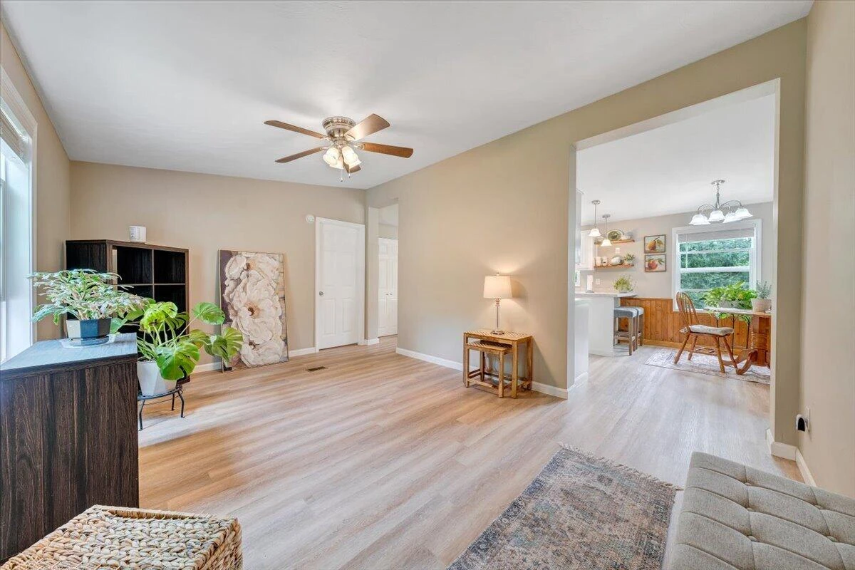 174 Log Cabin CIR - Photo 7