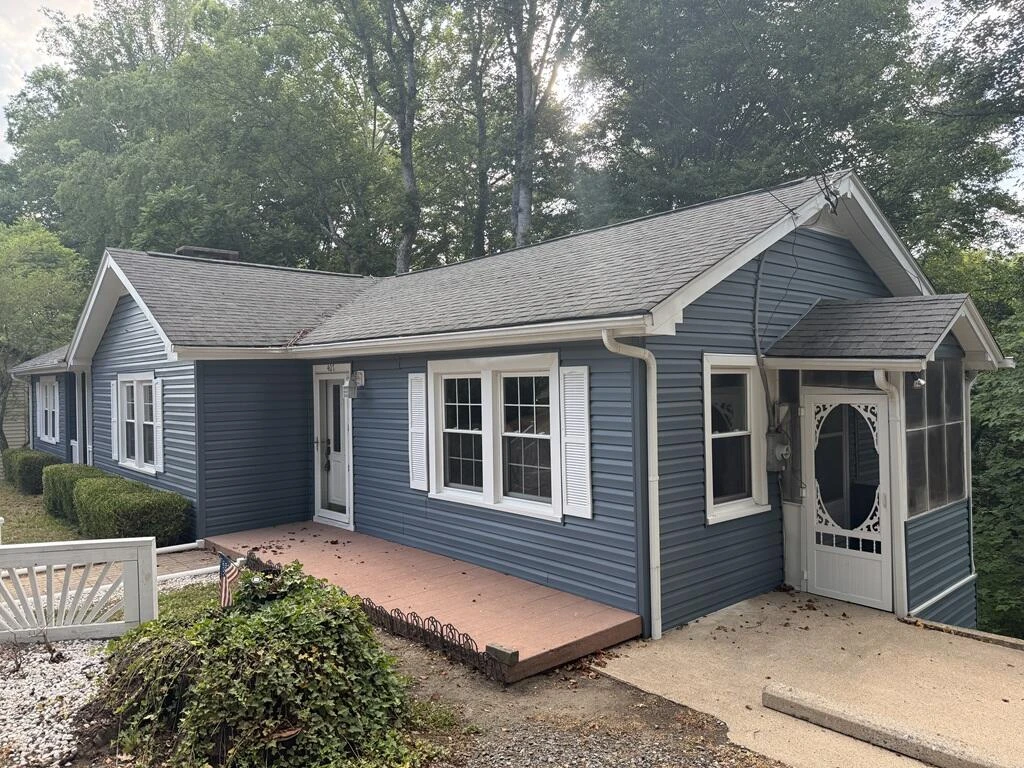 407 Ridgewood RD - Photo 2