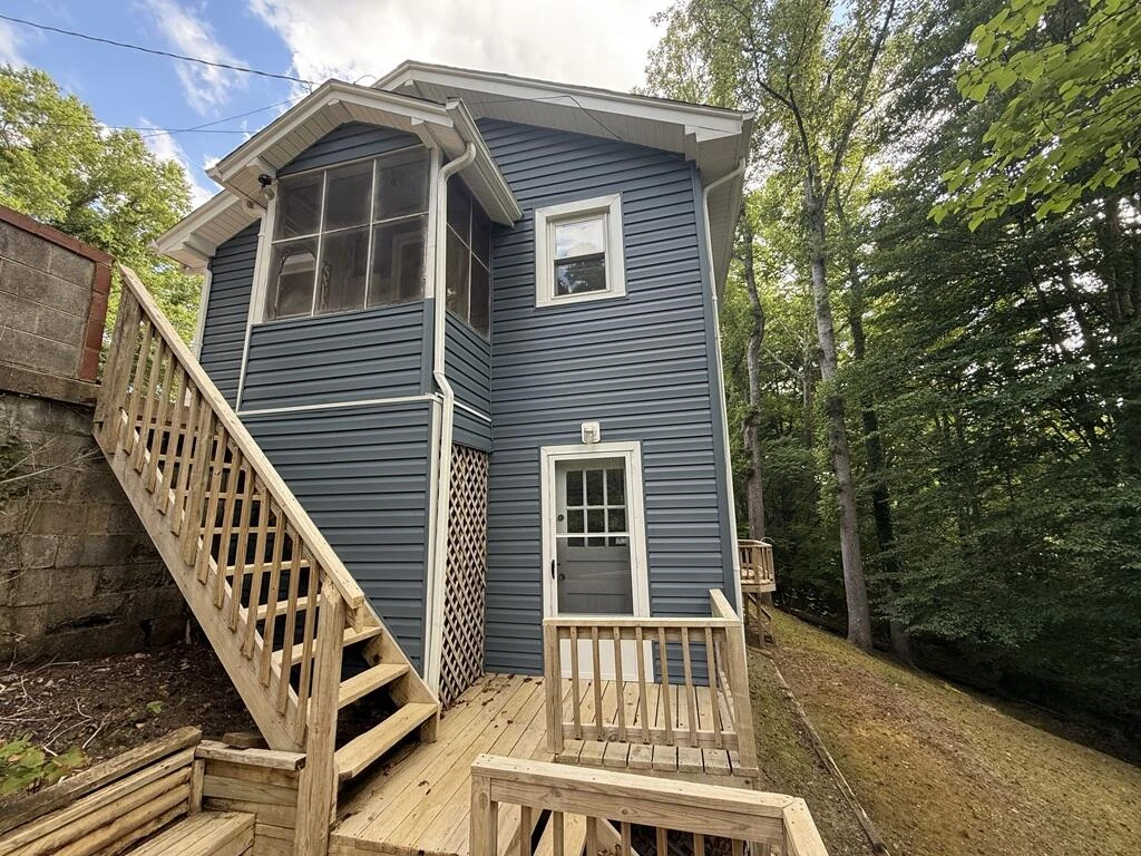 407 Ridgewood RD - Photo 3