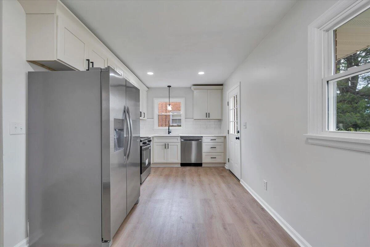 1415 Haydon ST - Photo 11