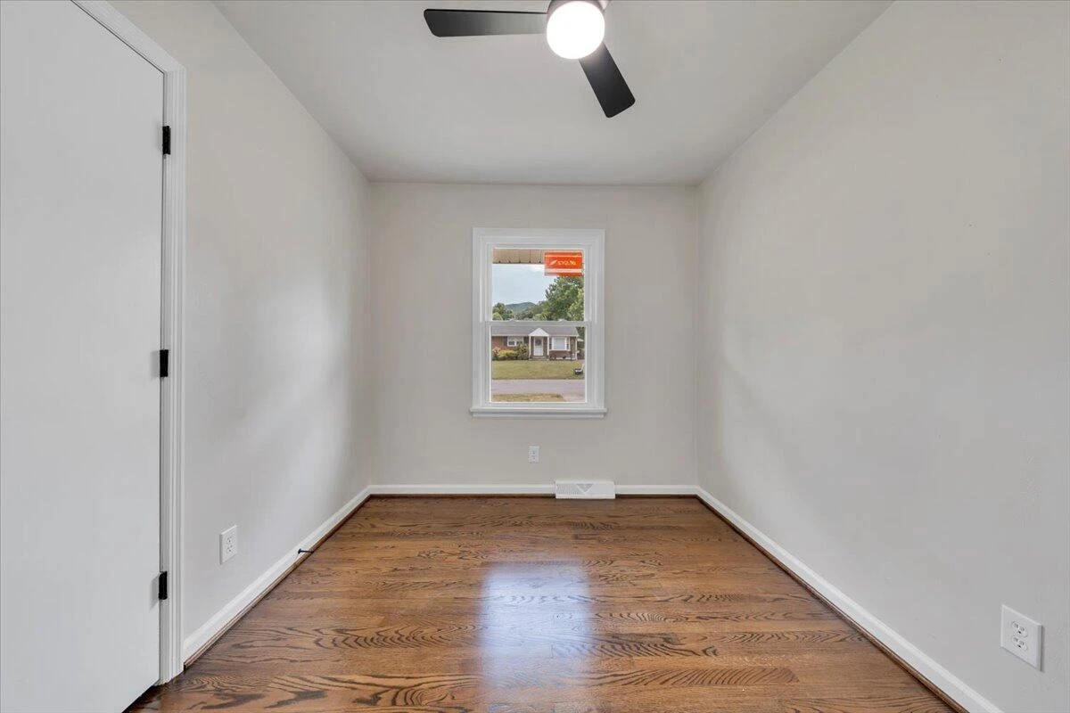 1415 Haydon ST - Photo 21