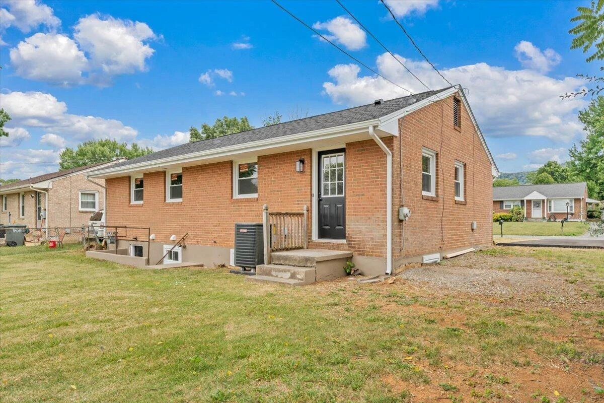 1415 Haydon ST - Photo 46