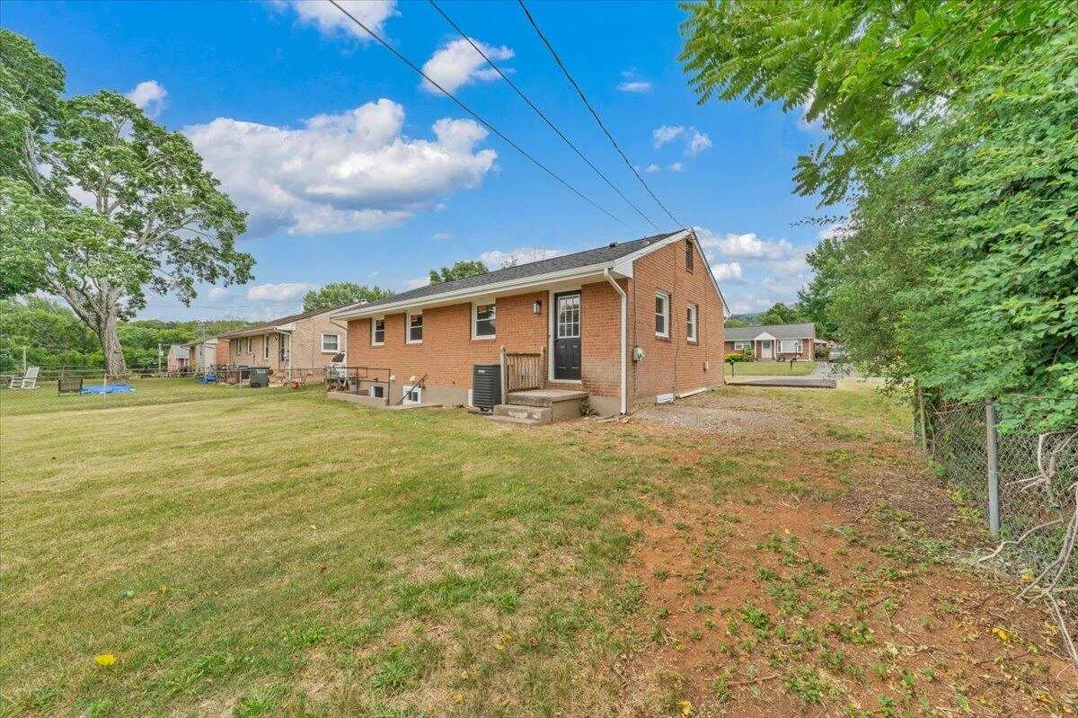 1415 Haydon ST - Photo 47