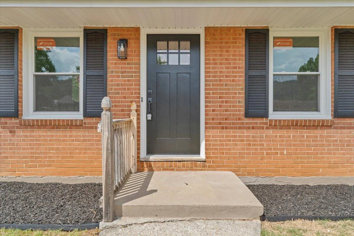 1415 Haydon ST - Photo 4