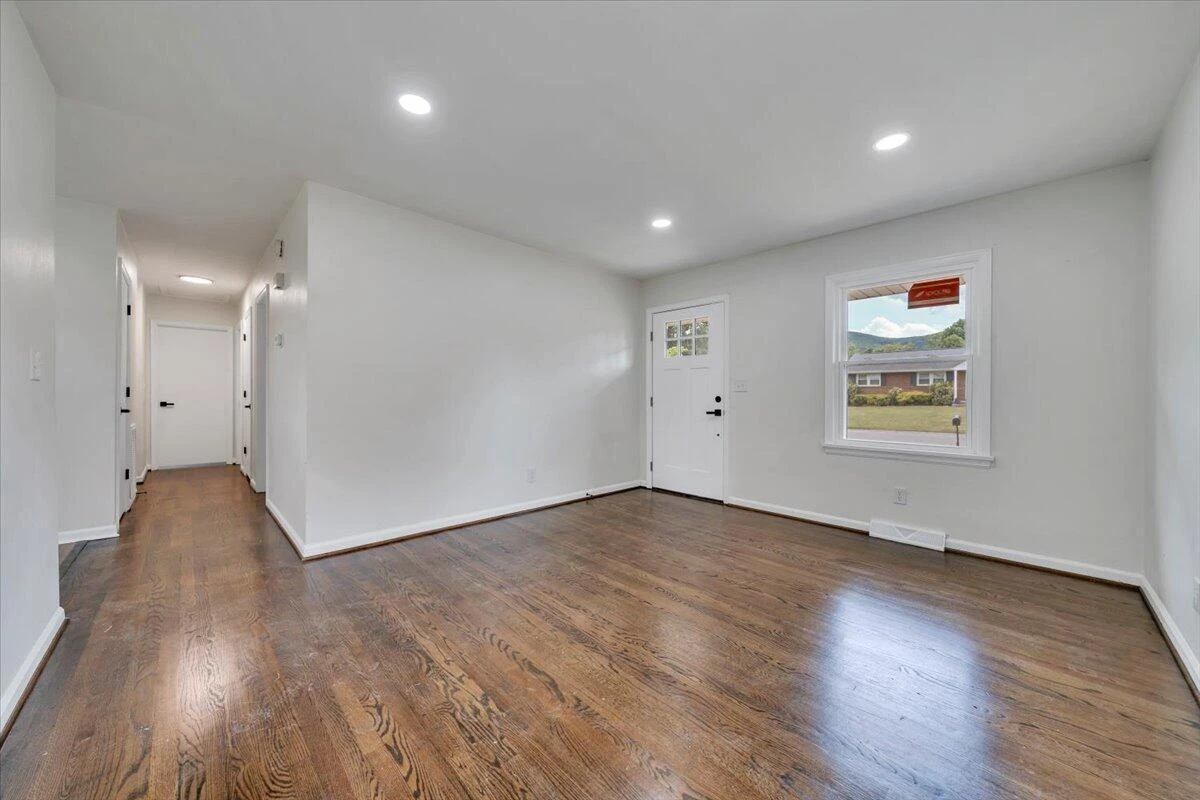 1415 Haydon ST - Photo 9
