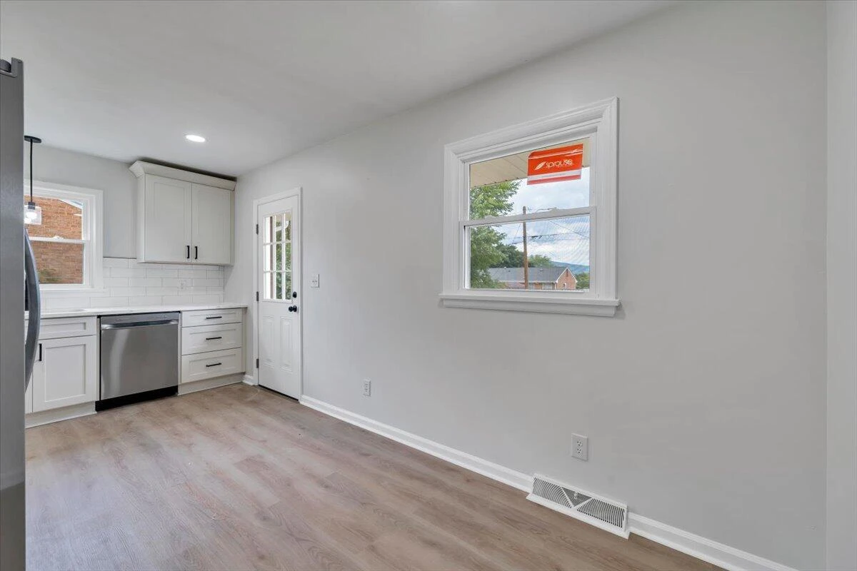 1415 Haydon ST - Photo 10