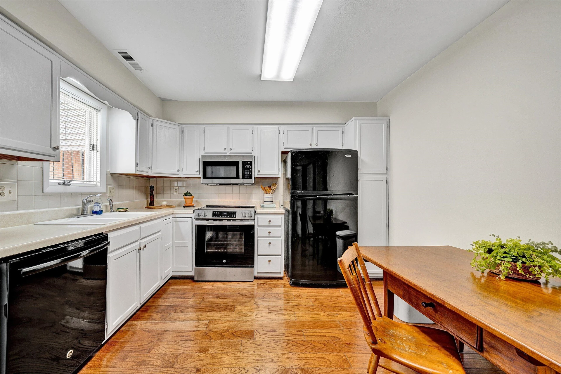411 Windward DR SW #411 - Photo 13