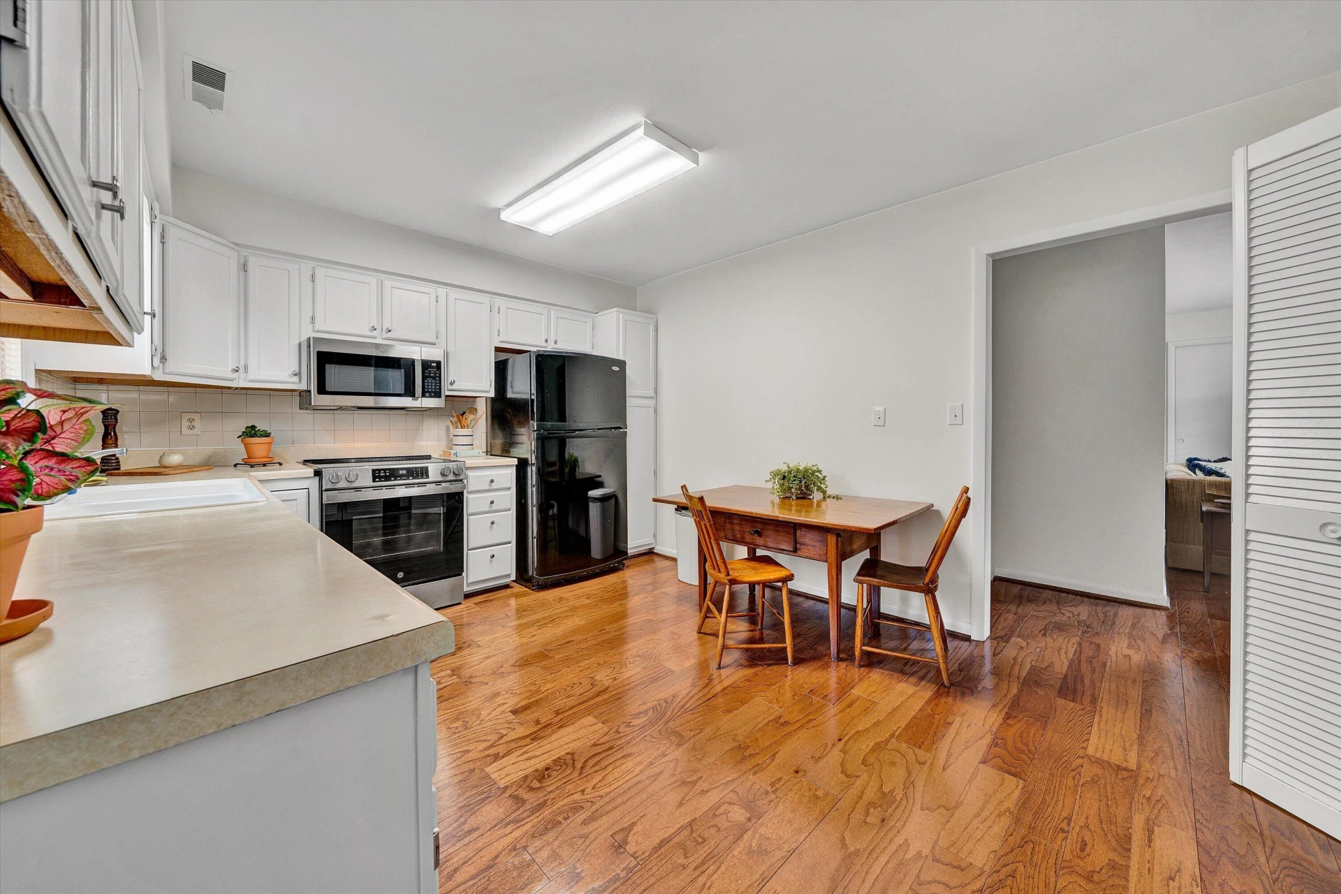 411 Windward DR SW #411 - Photo 14